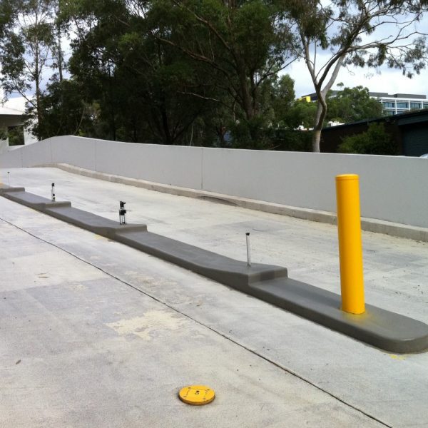 Lipmans,Contruct,traffic island,boom gates